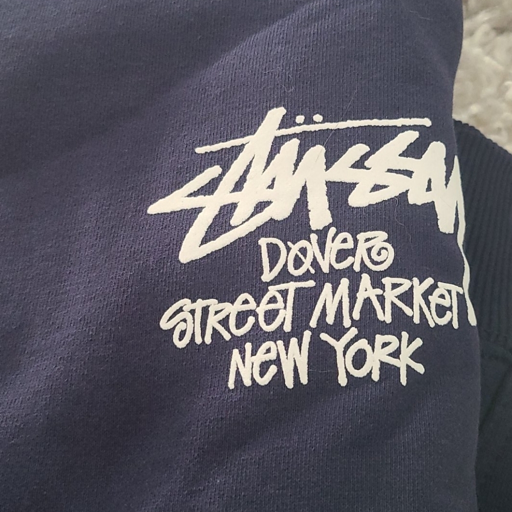 Stussy Stock DSM N.Y. Hoodie in Navy 🆕️ - Picture 4 of 6